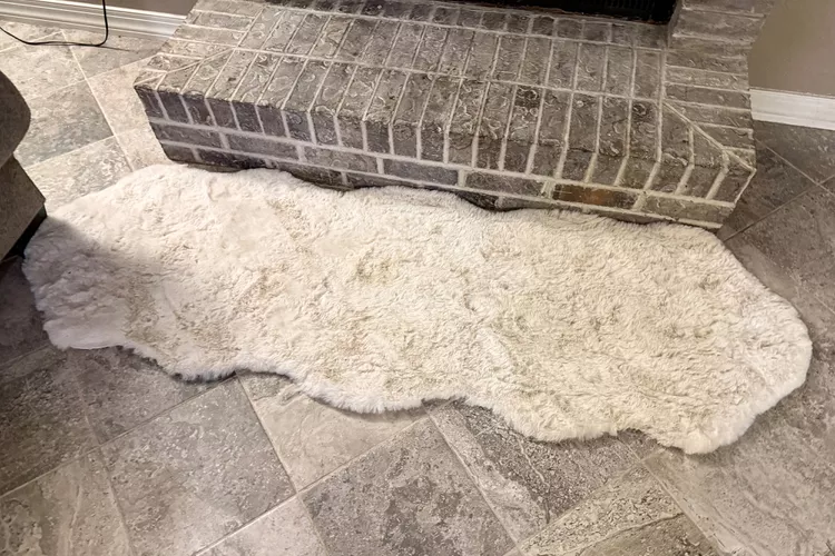 Rugs USA Waverly Double Faux Sheepskin Rug