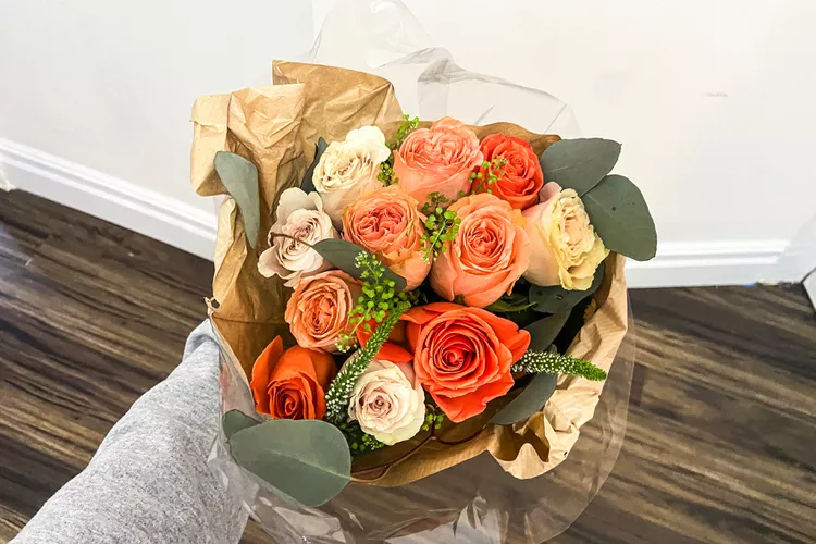 What to Know Before Signing Up for a Flower Subscription