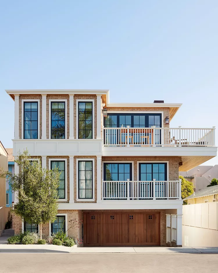 Black Panes With White Trim
