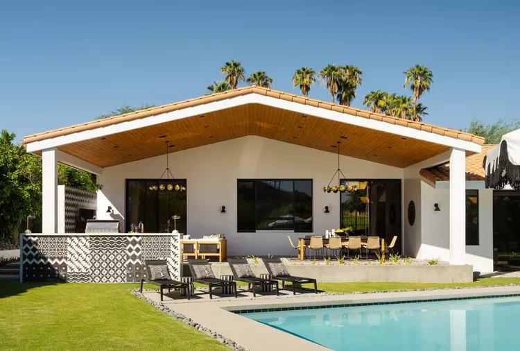 Black-and-White Tile