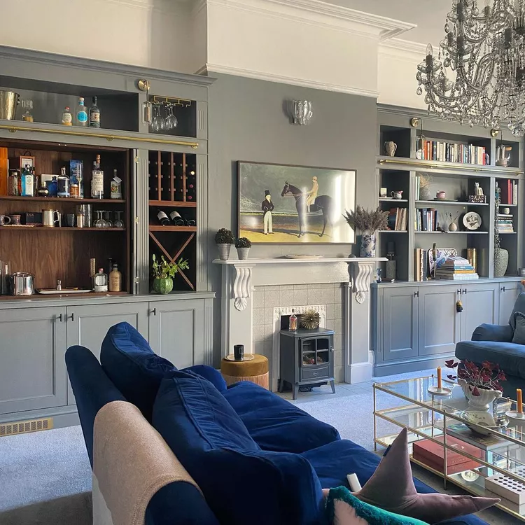 Pair Ornamentation with Simplicity