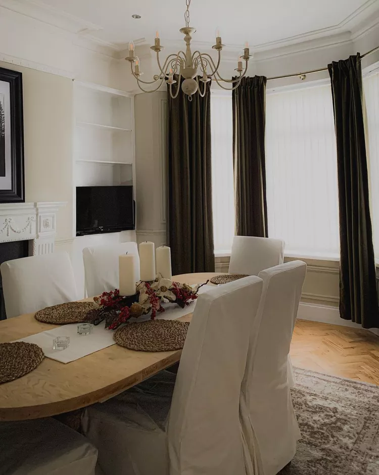 Place Emphasis on Bay Windows