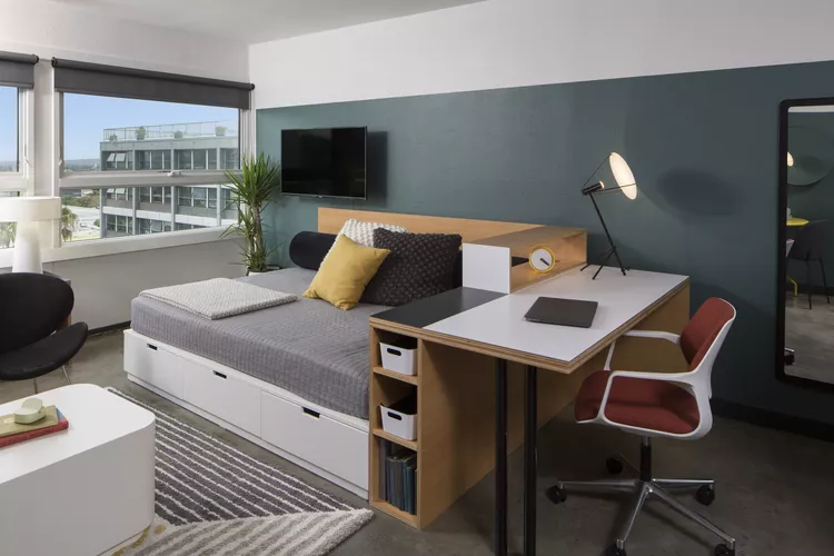 Capitalize on Natural Light