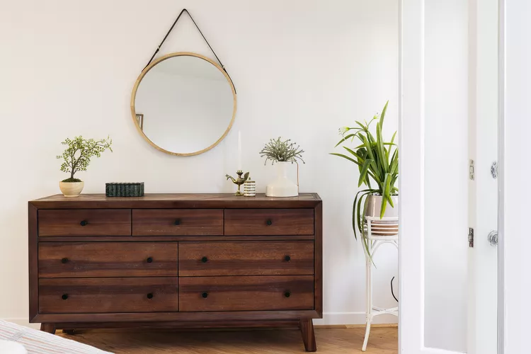 Place Mirrors Appropriately