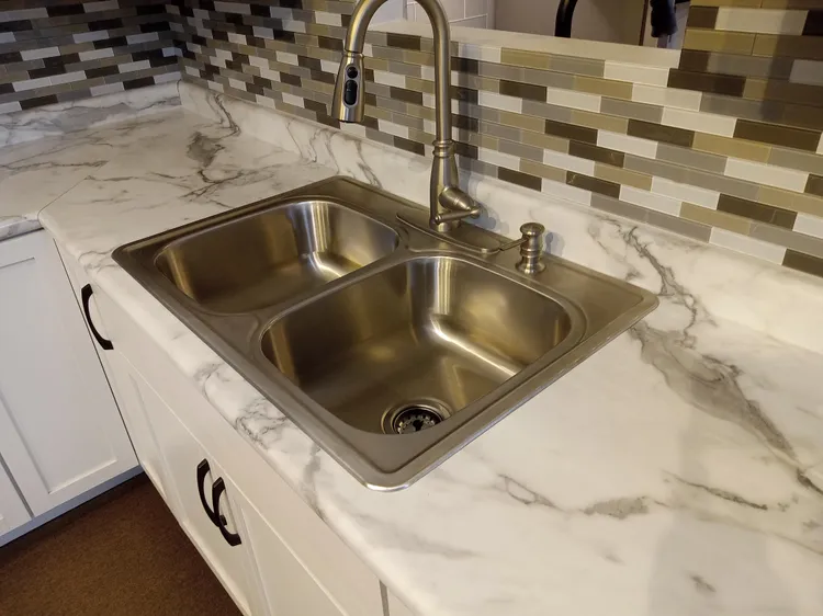 Faux Marble Countertops