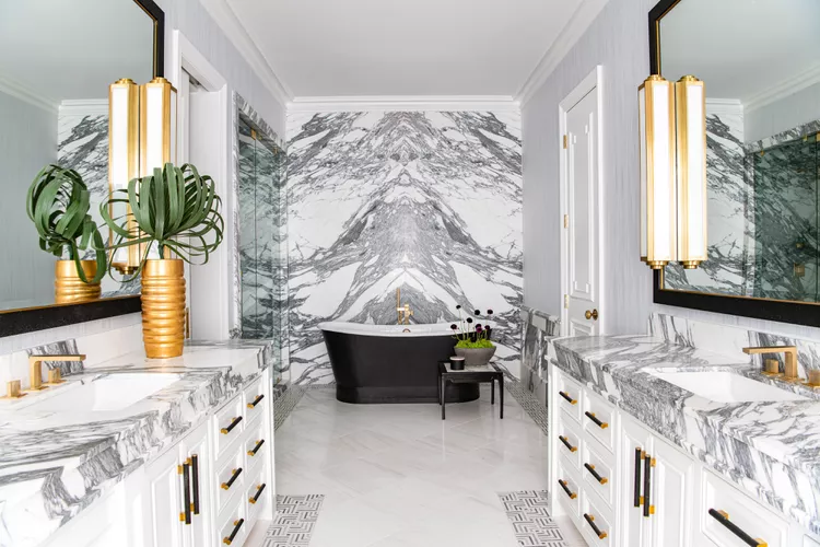 How to Make a Statement Tub Work for You
