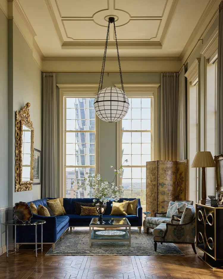 Benjamin Moore Swiss Coffee