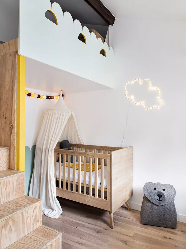 Paint a Scalloped Border