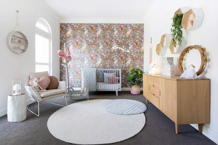 Hang Woodland Wallpaper