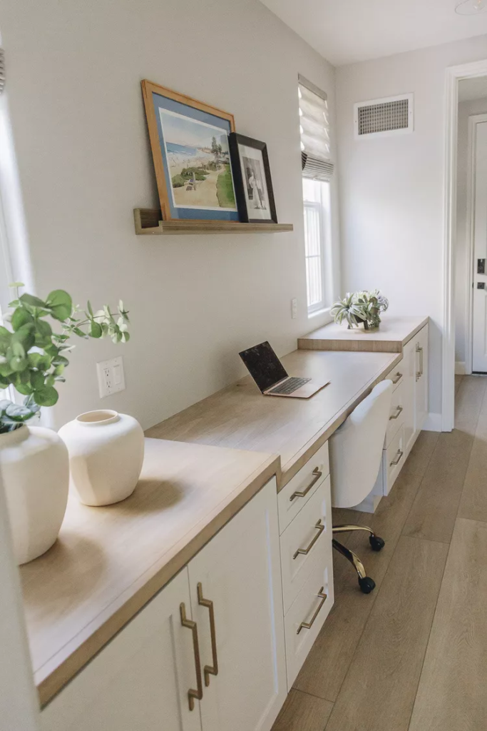 Built-In Desk With Cabinets