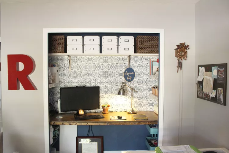Turn a Closet Into an Office