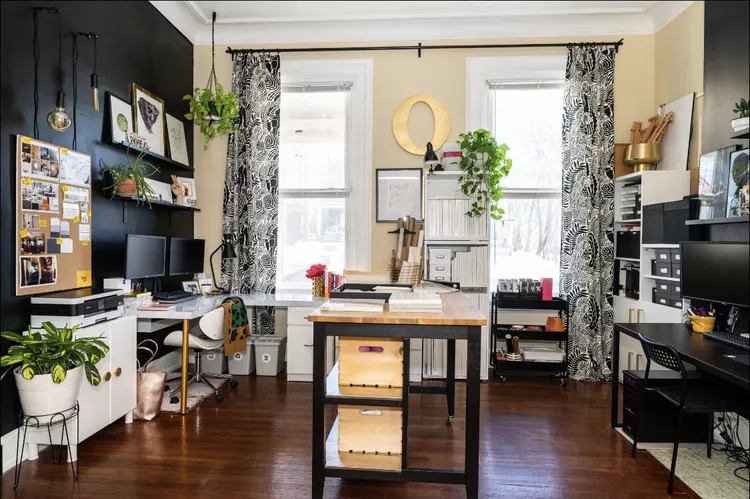 Black and White Accessories