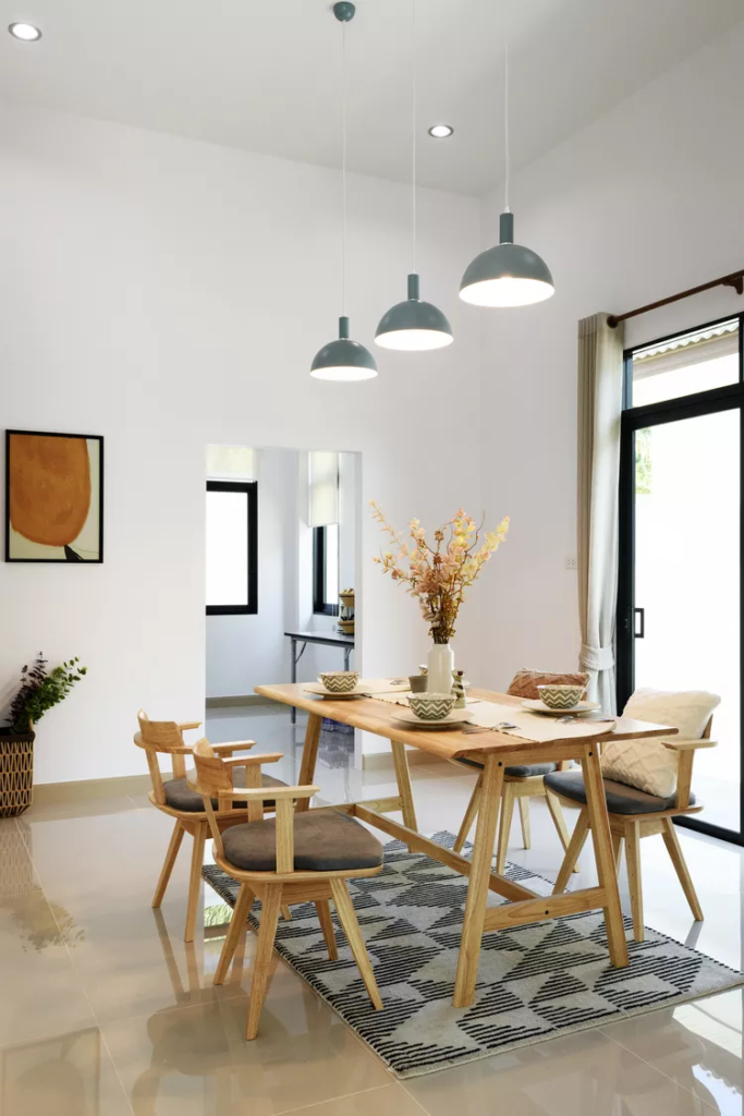 Bonus Tip: Say Yes to Table Leaves