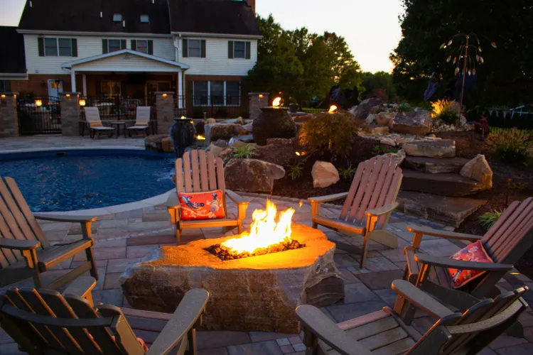 5 Extra Tips for Building a Fire Pit